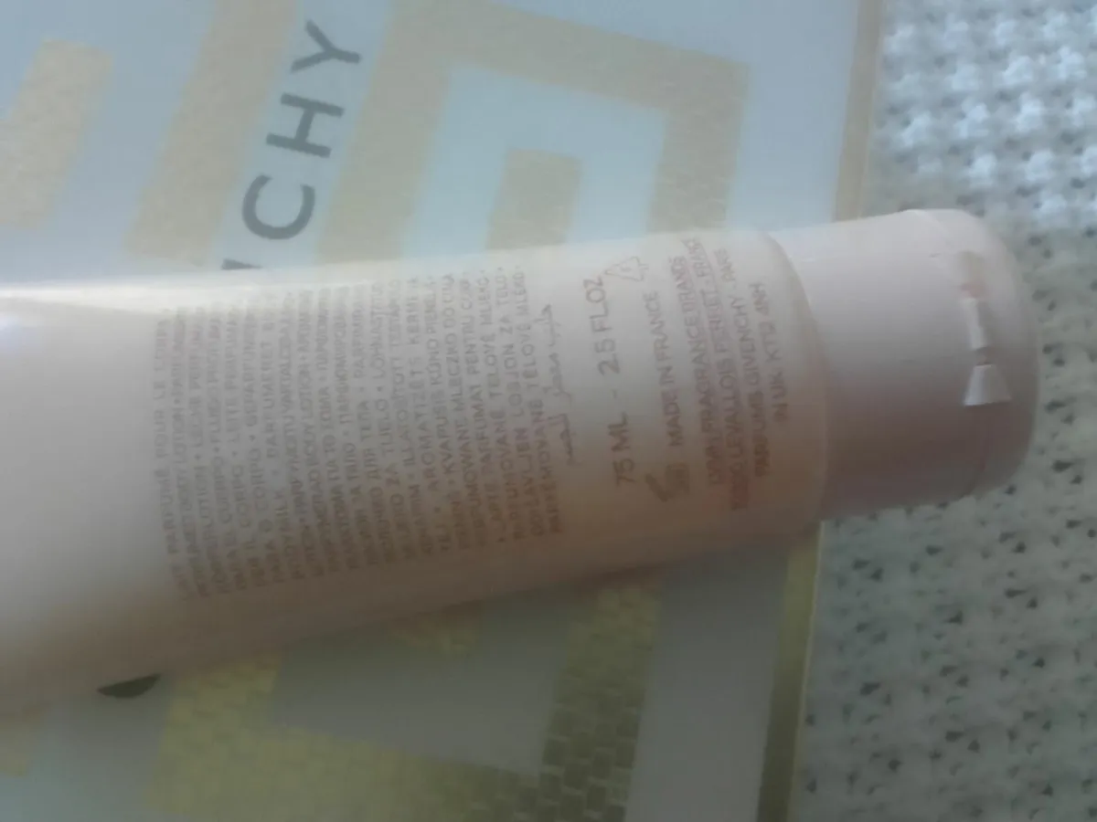 Givenchy irresistible body lotion 75ml new unopen - Image 2