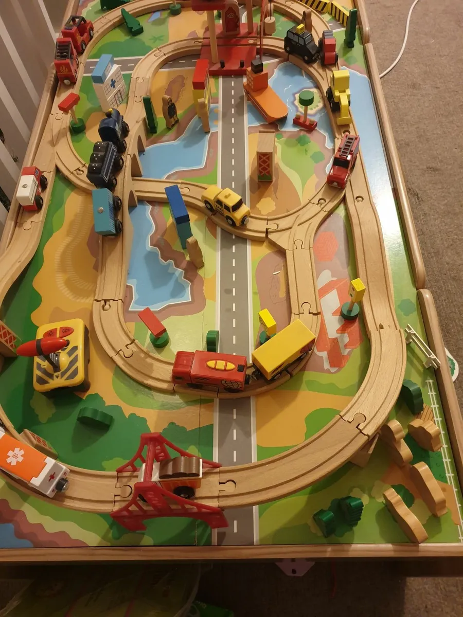 Wooden train table and train sets - Image 2