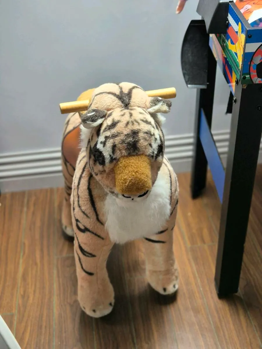 Tiger cycle ride on - Image 3