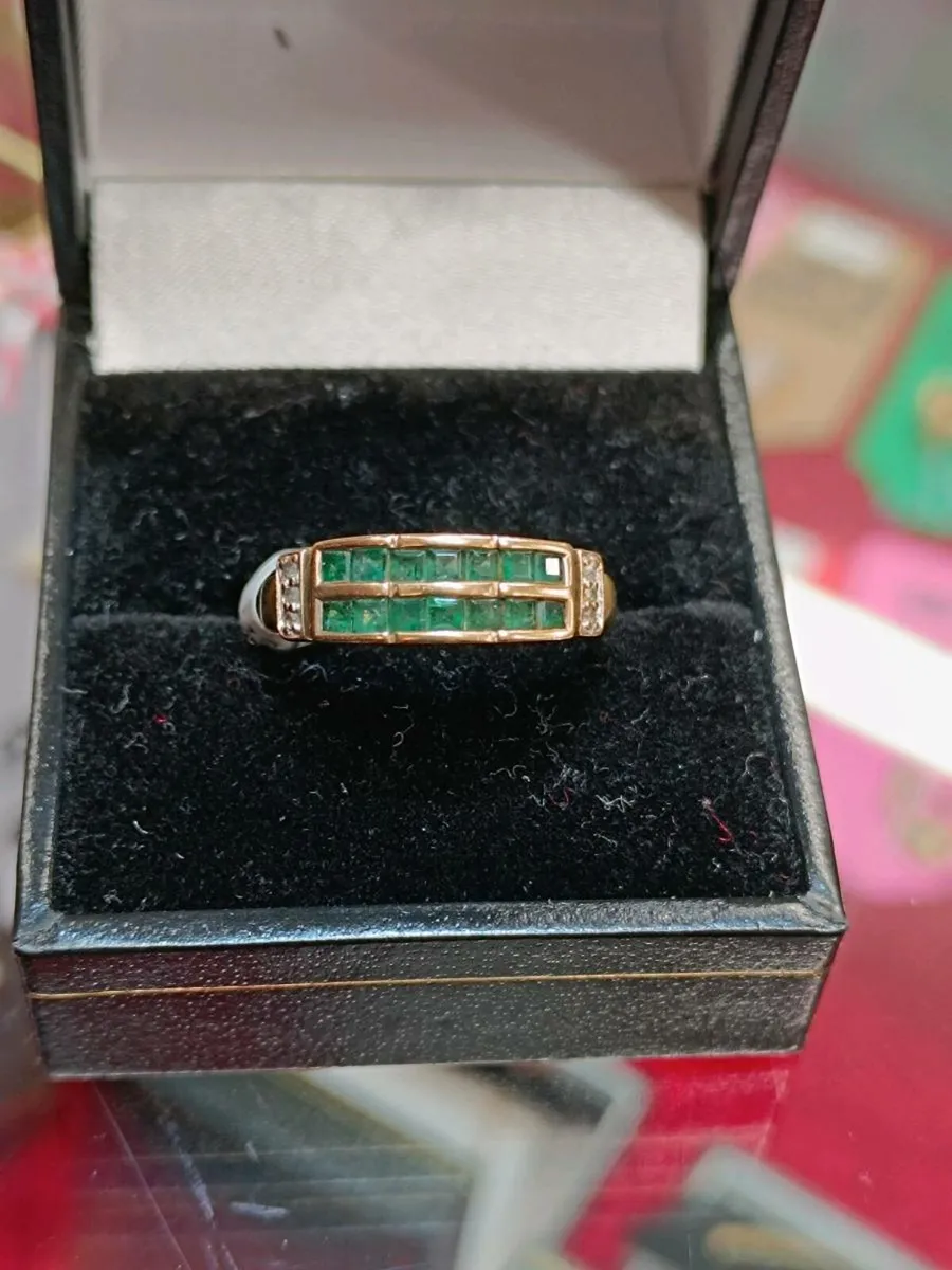 Vintage 9k Gold Emerald & Diamond Ring - Image 2