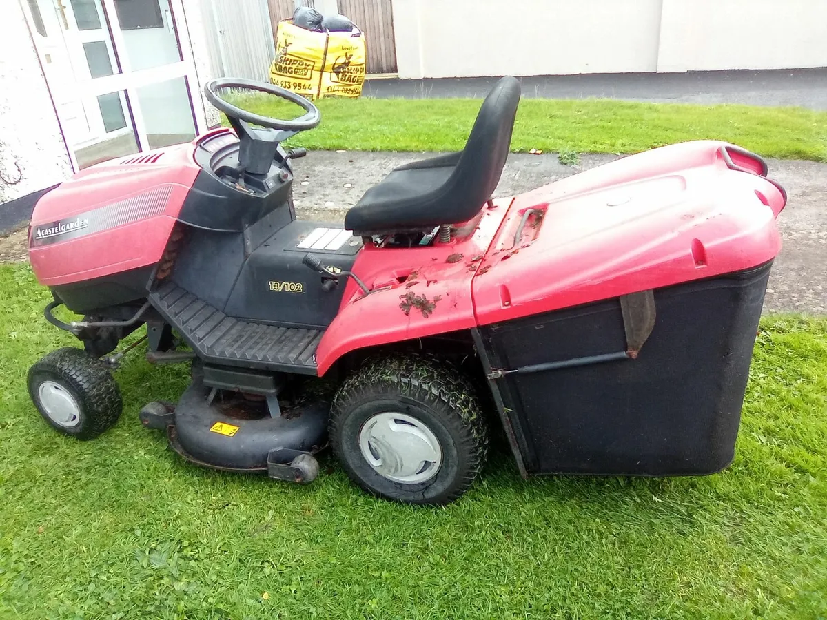 Castlegarden ride on lawnmower - Image 2