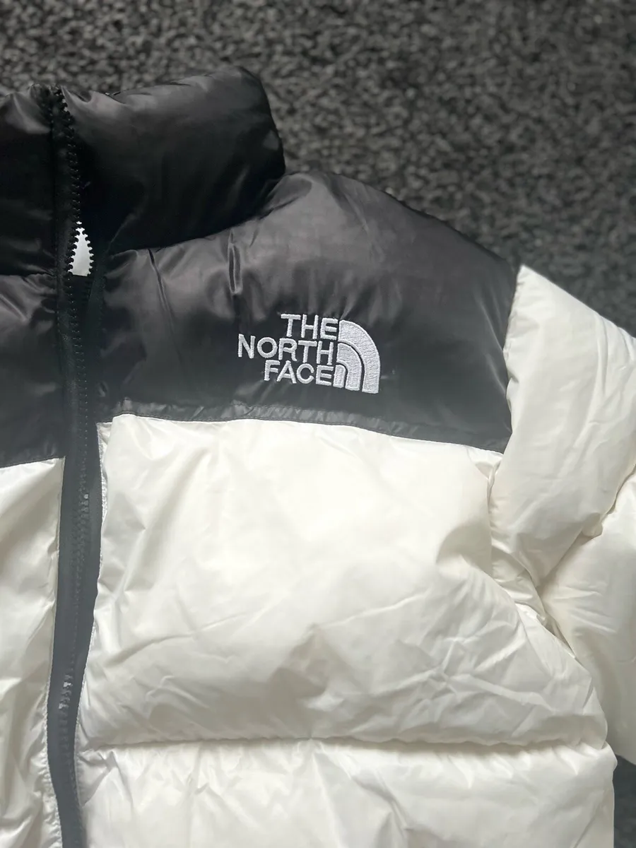 North Face Puffer Black/White Medium/Large - Image 2