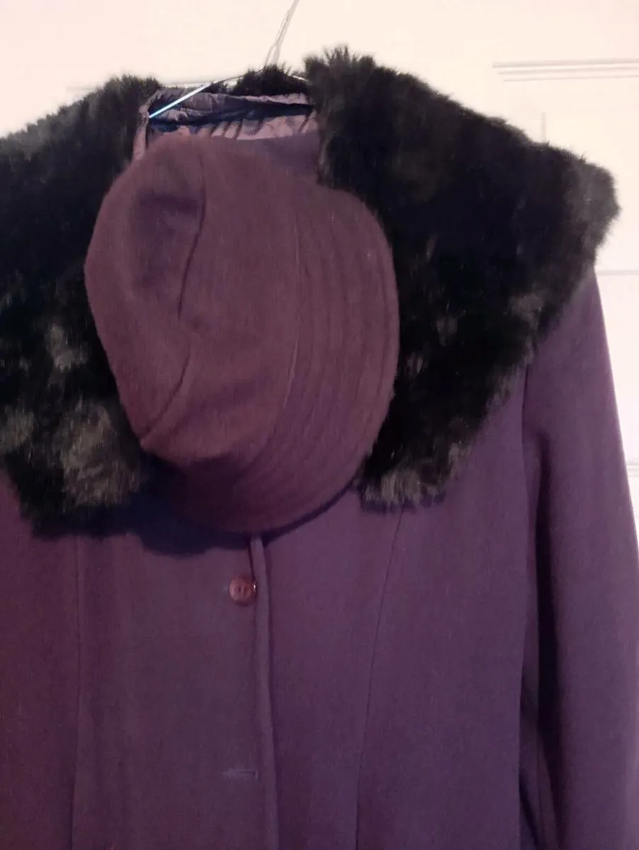 Plum colour coat with matching hat. - Image 4