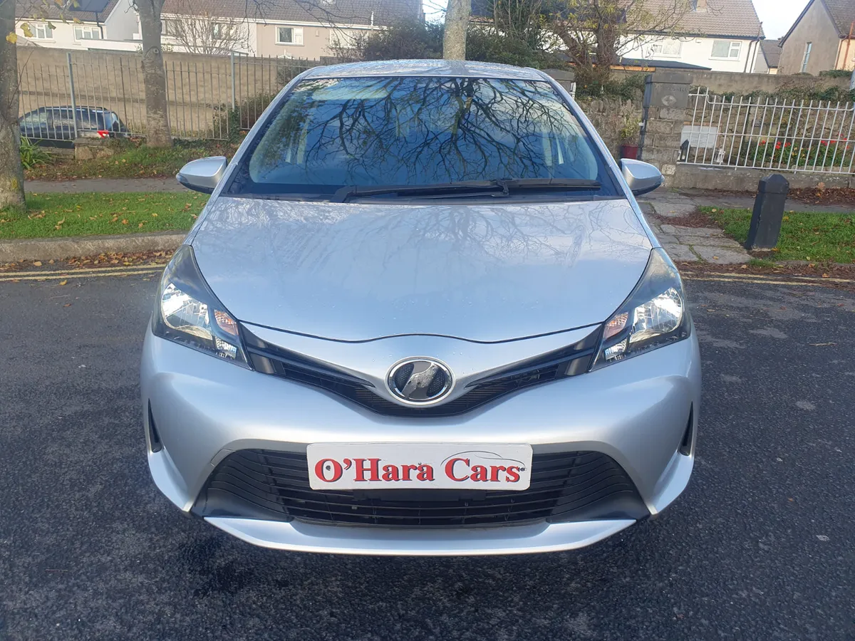 2015 Toyota Yaris / Vitz 1.0 vvti , Automatic - Image 2