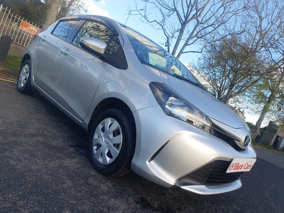 2015 Toyota Yaris / Vitz 1.0 vvti , Automatic - Image 1