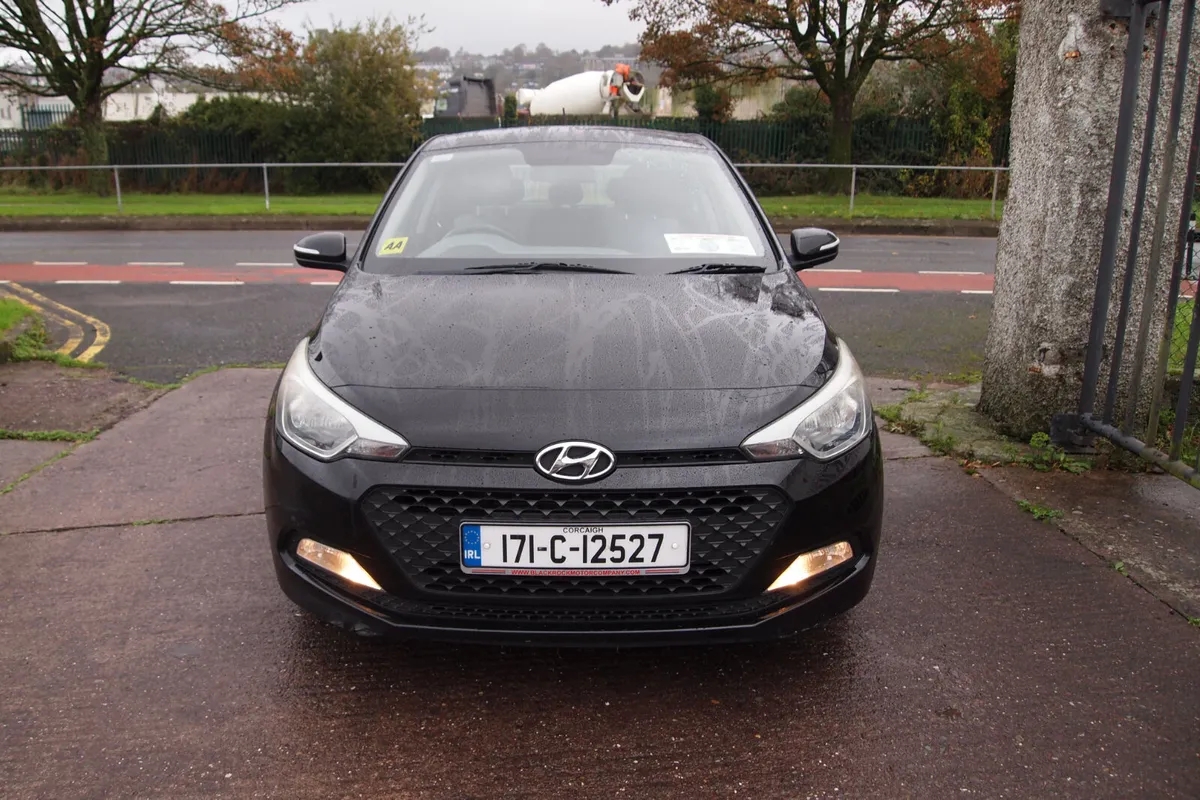 Hyundai i20 2017 - Image 2