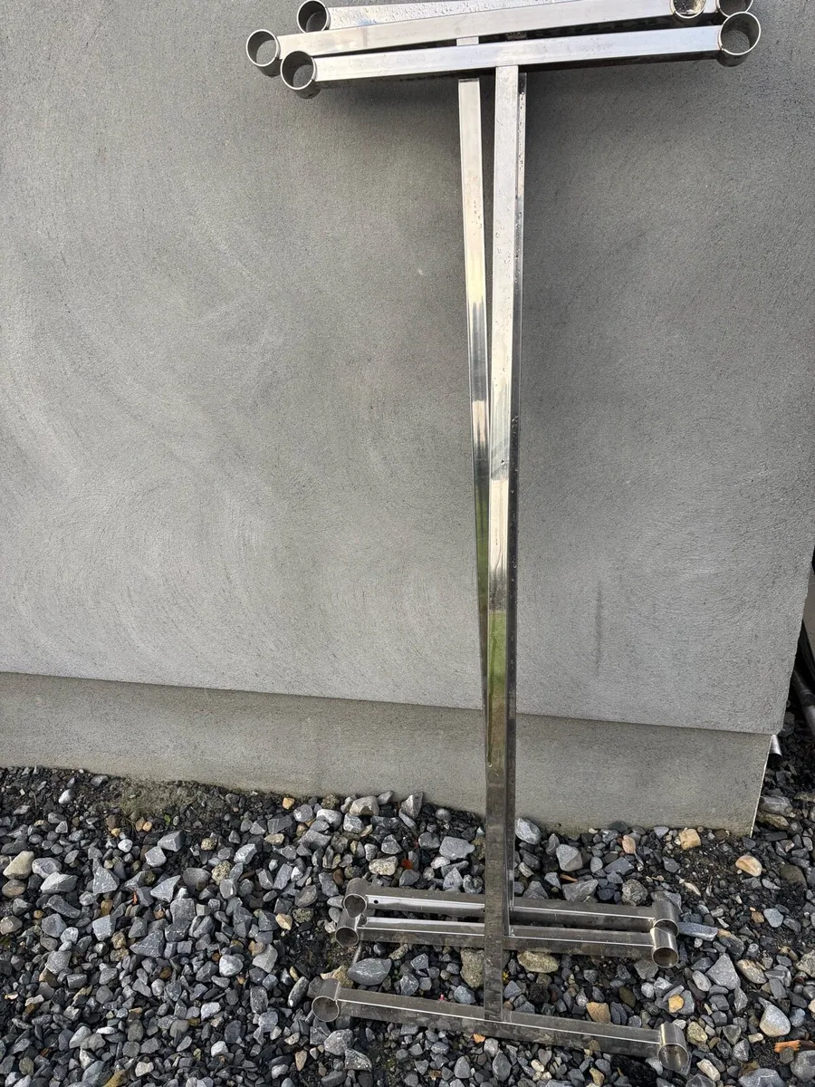 Stainless steel tables - Image 2