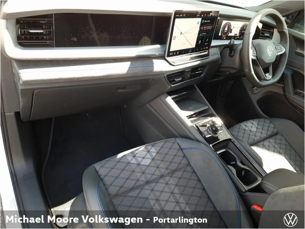 Volkswagen Tayron R-LINE 75 1.5TSI 204HP PHEV DSG - Image 4