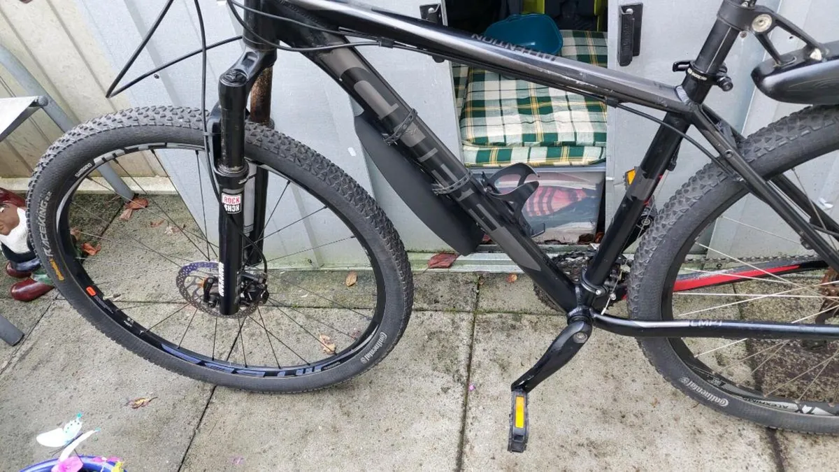 Cube Attention Mountain Bike Hydraulic Disc Brakes - Image 3