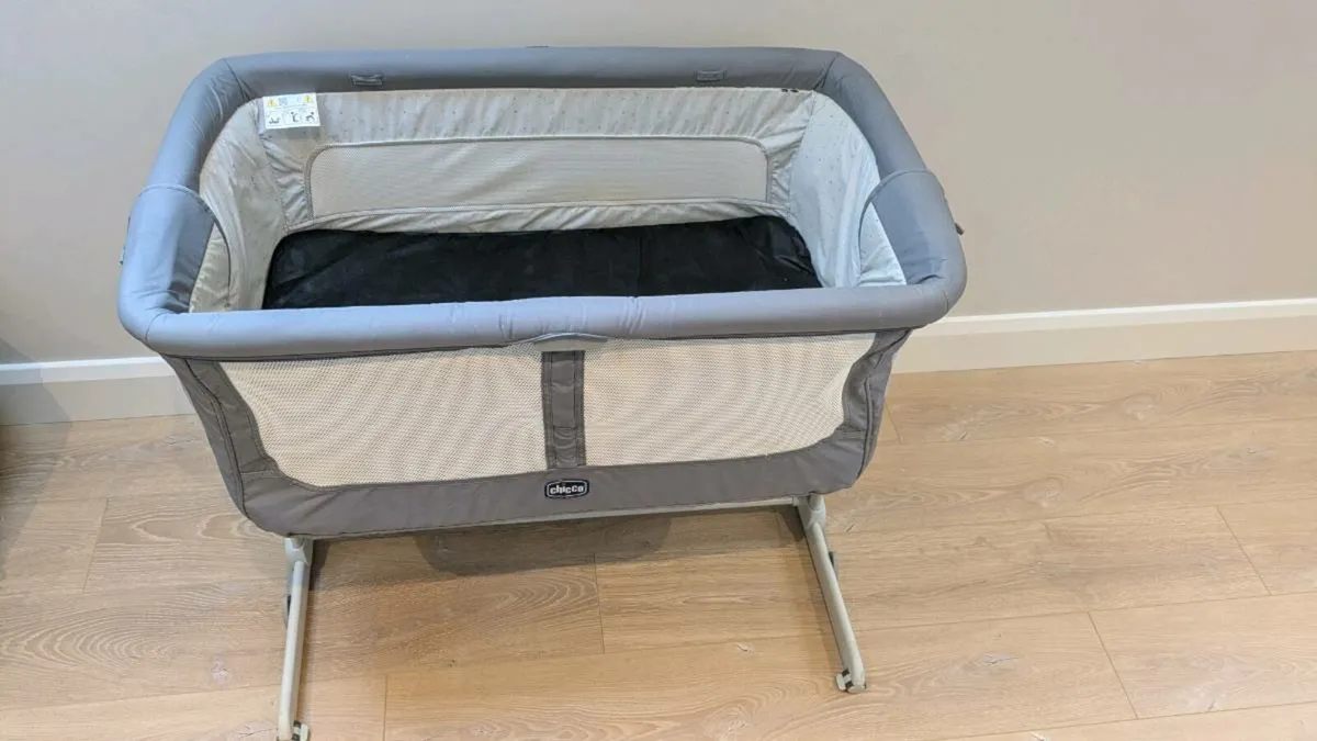 Chicco Next to Me Cot - Image 2