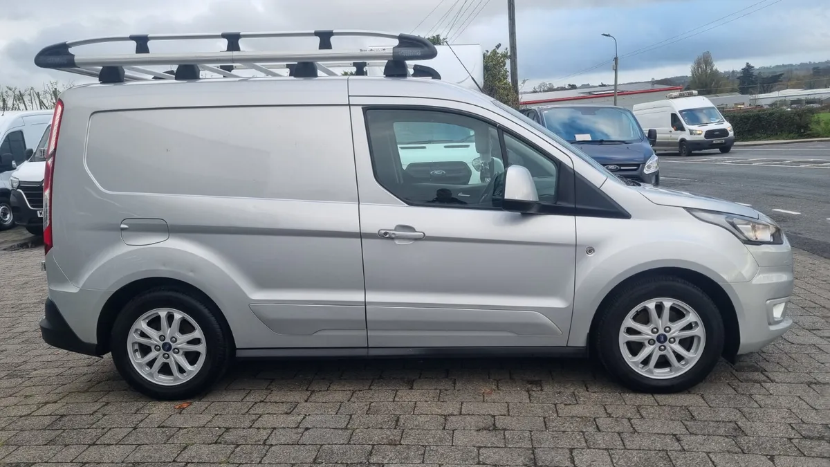 2020  CONNECT SWB LIMITED SPEC 120BHP 3 SEATS - Image 4