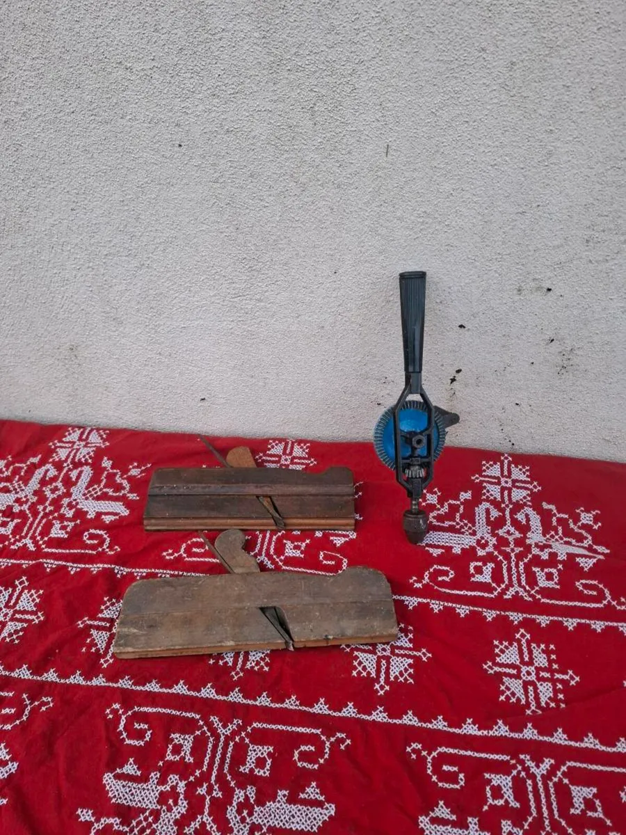 Trio of old tools possible to post - Image 1