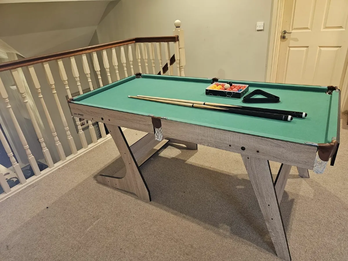 Foldable pool table 6ft - Image 1