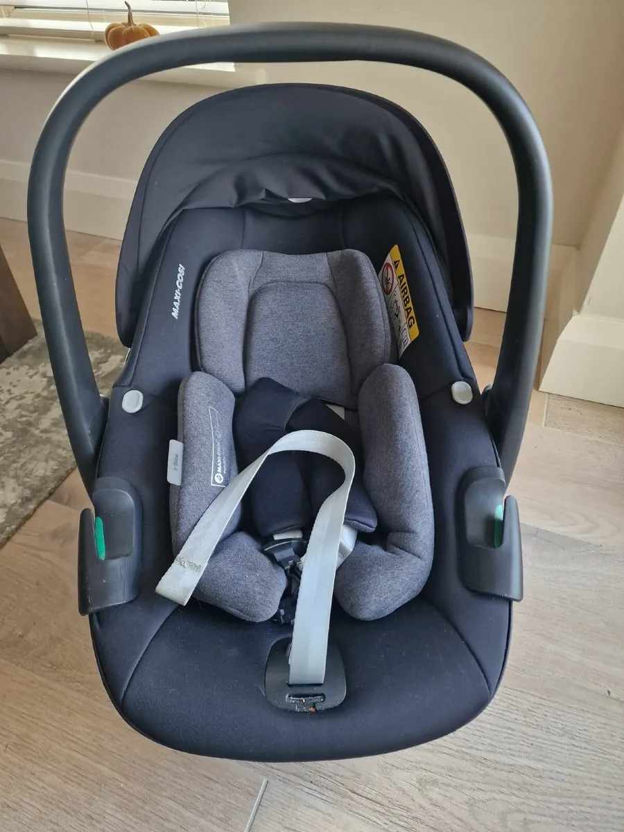 Maxi Cosi Pebble 360 - Image 1