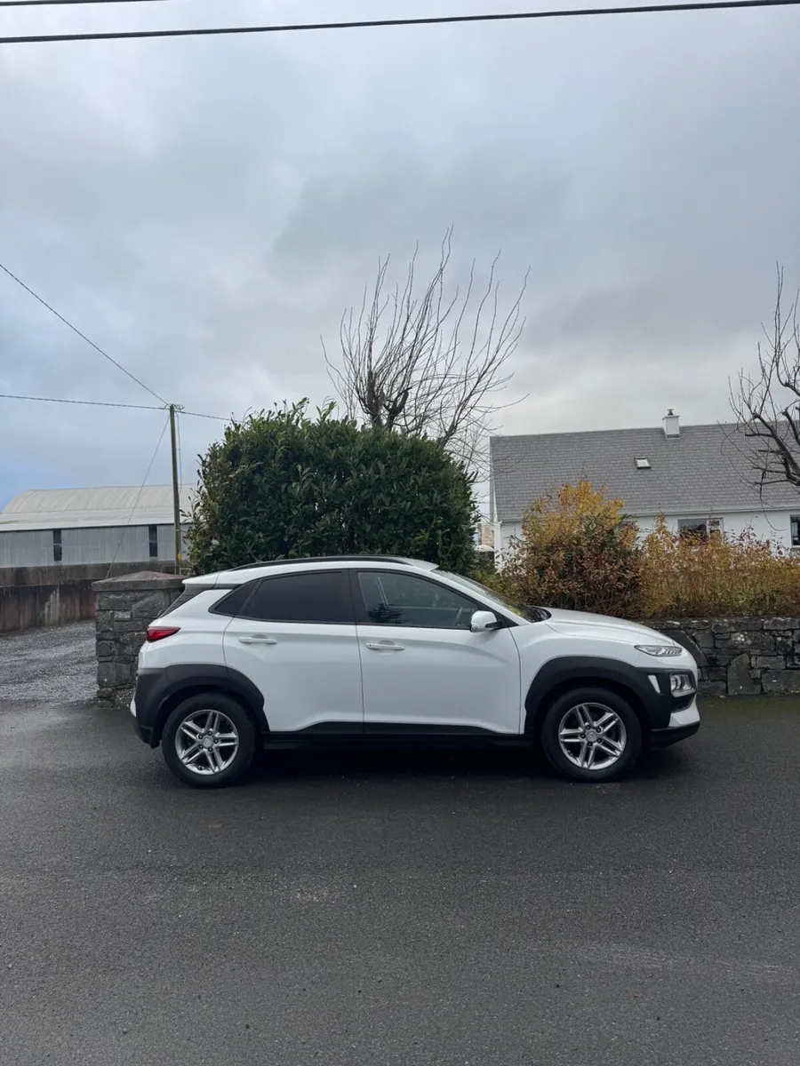 Hyundai KONA 2020 ONLY 69 KM - Image 2