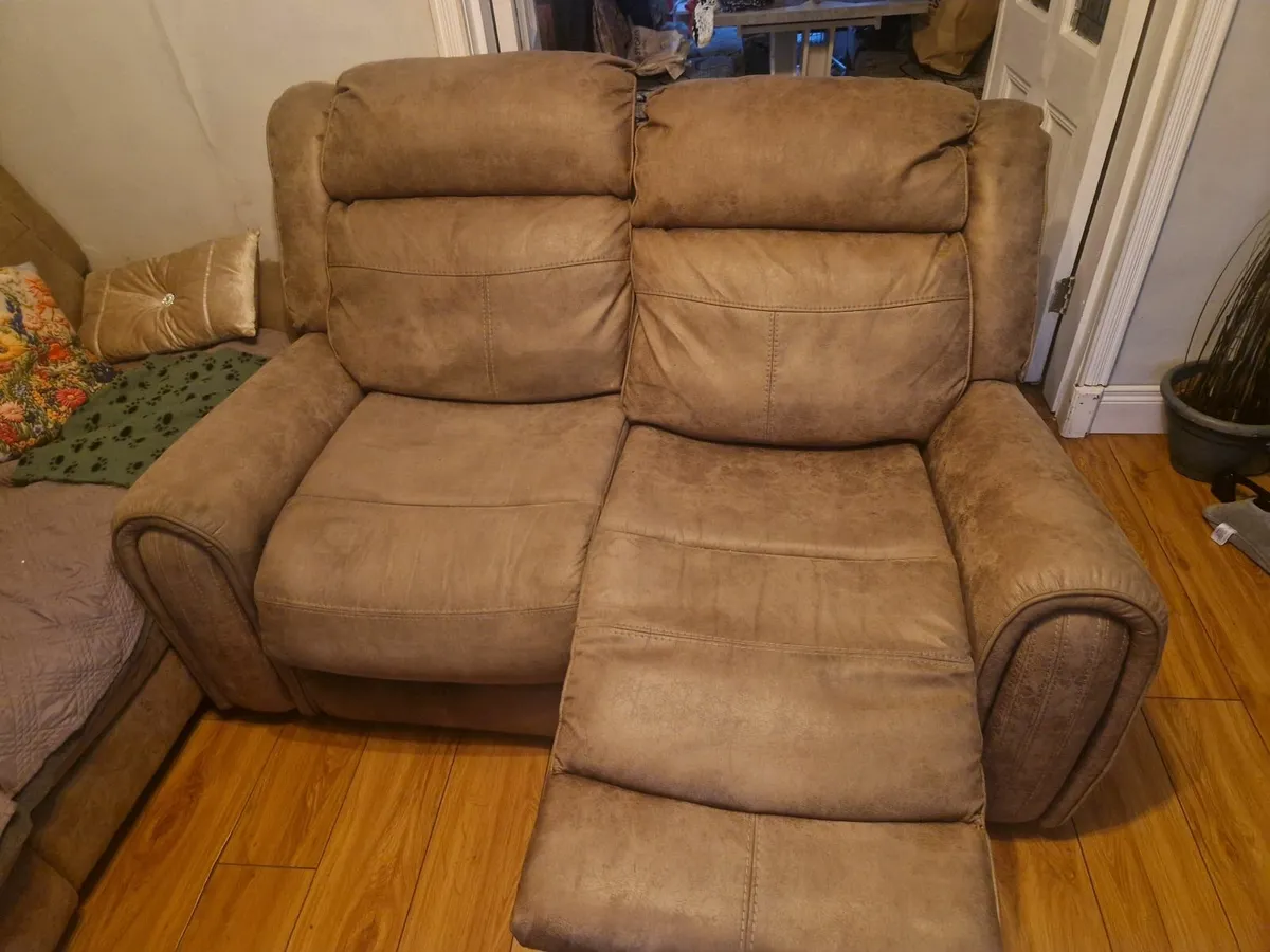Sofa 3 seater and 2 seater - Image 2