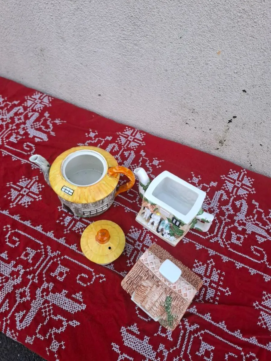 Duo houses novelty tea pots postage possible - Image 3