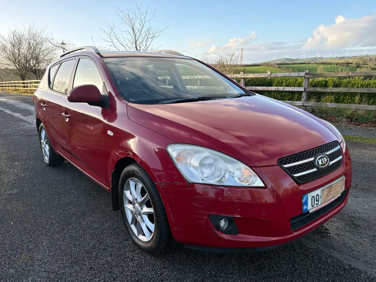 2009 Kia Ceed 1.6 Diesel Automatic,Driving - Image 1