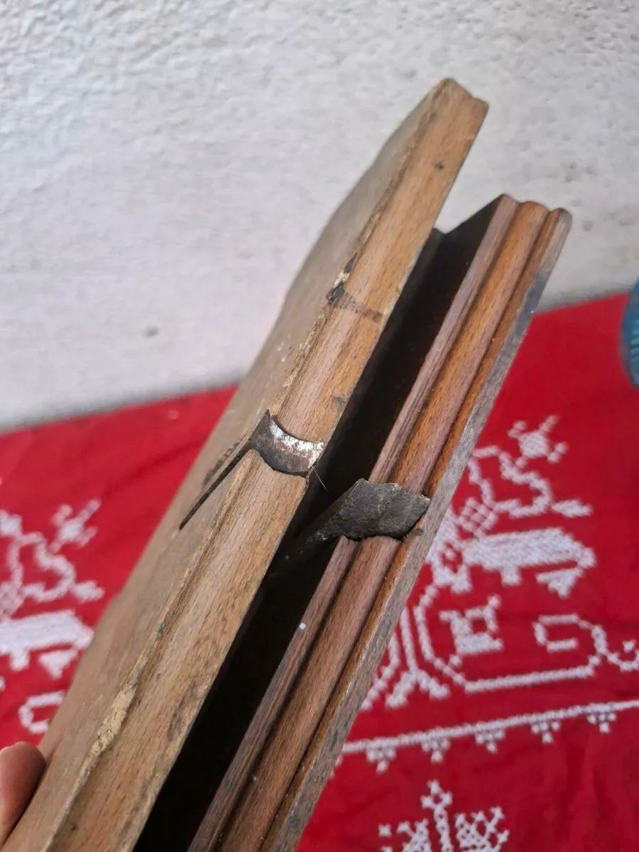 Trio of old tools possible to post - Image 3