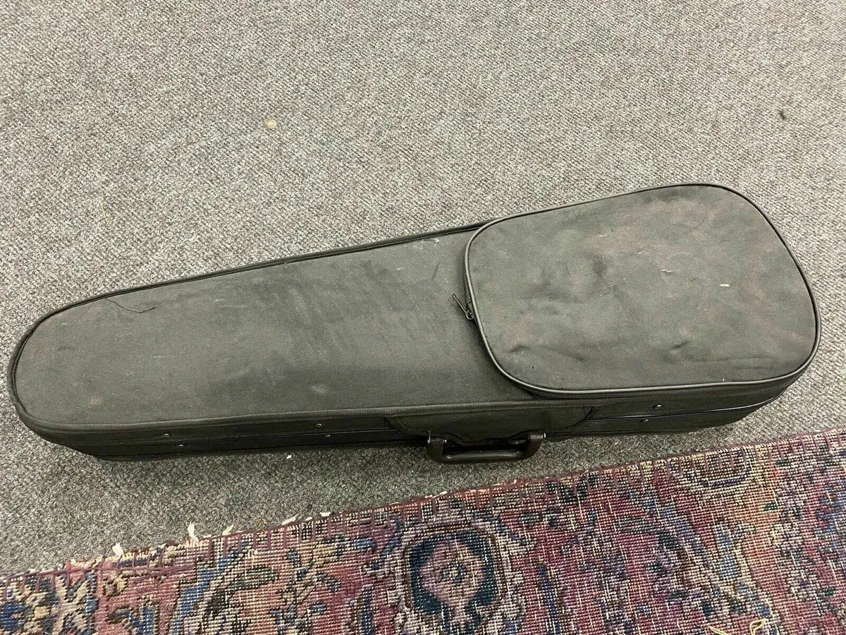 Gear4Music Violin Set - Image 2