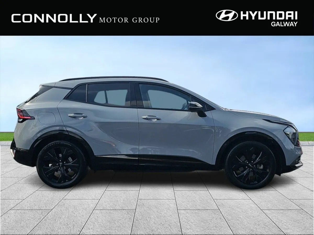 Kia Sportage Anniversary Edition Plug-in Hybrid - - Image 4