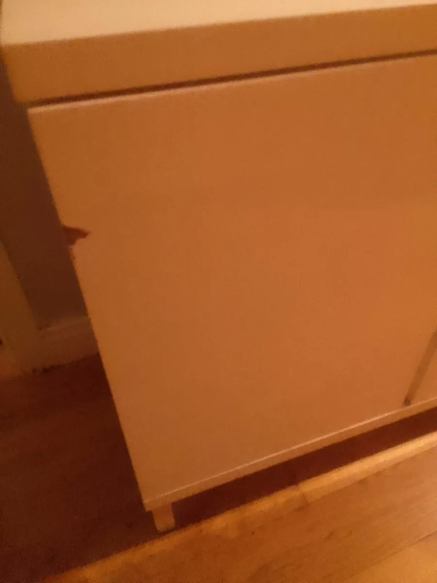 White gloss press - Image 2