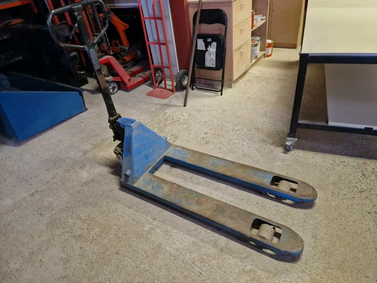 Pallet truck - Image 4