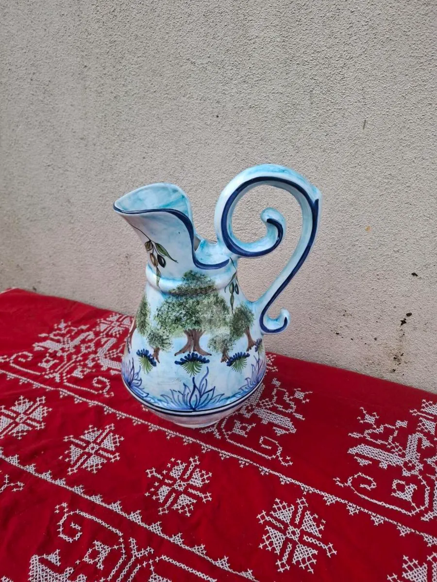 37cm blue jug postage possible - Image 1