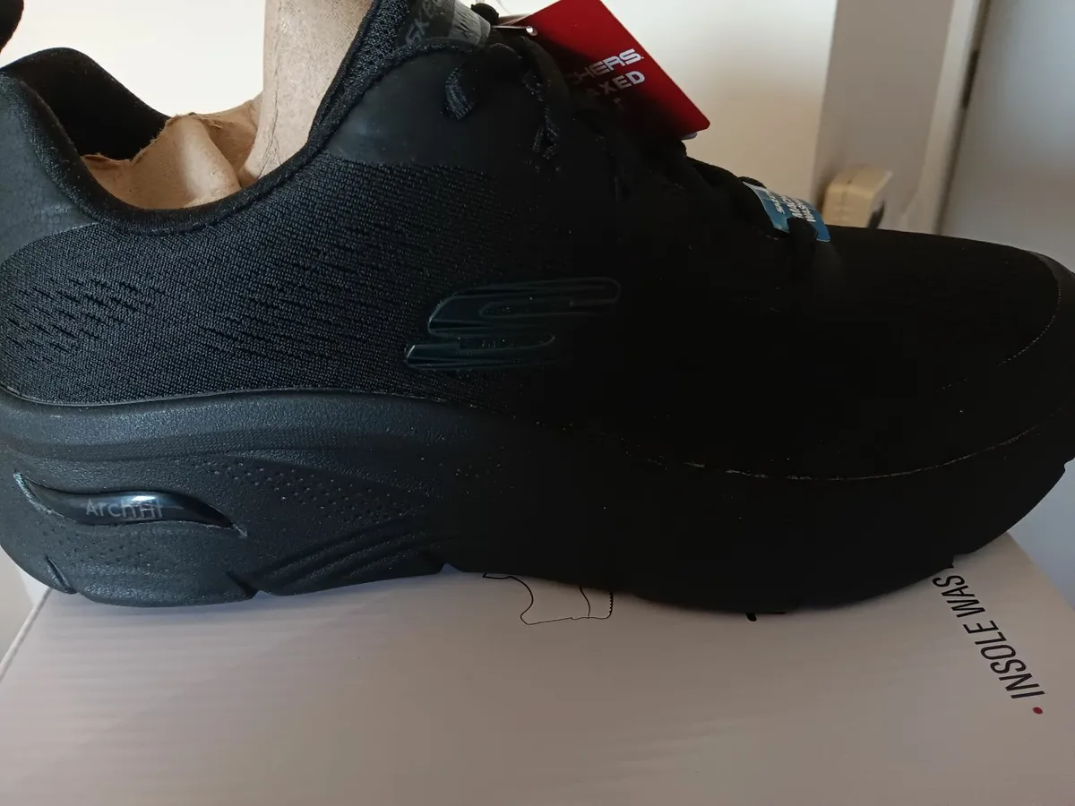 SKECHERS MENS TRAINERS  (NEW) - Image 2