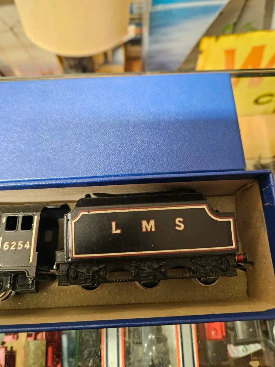 Hornby OO Gauge Wrenn City of Trent Steam Engine - Image 4