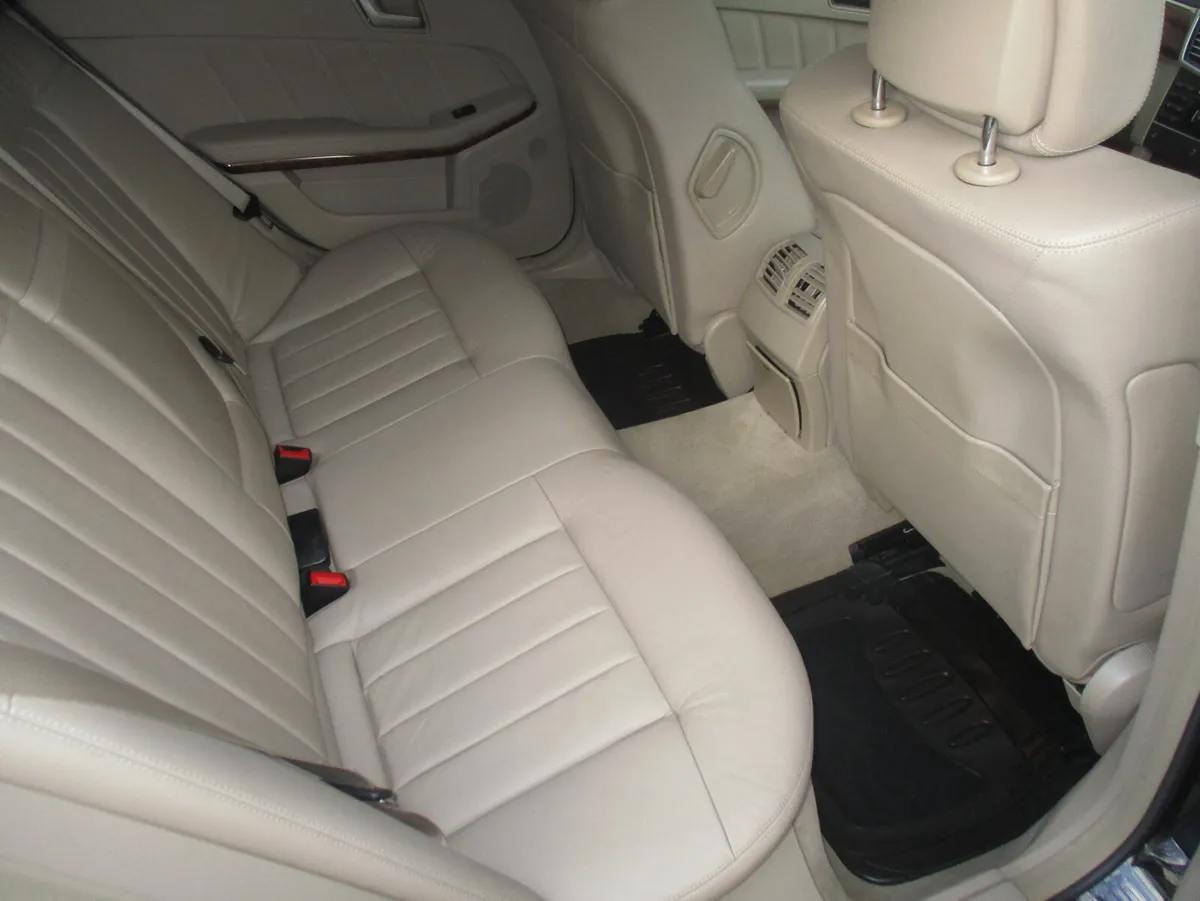 2012 Mercedes-Benz E-Class 220 CDI ELEGANCE - Image 4