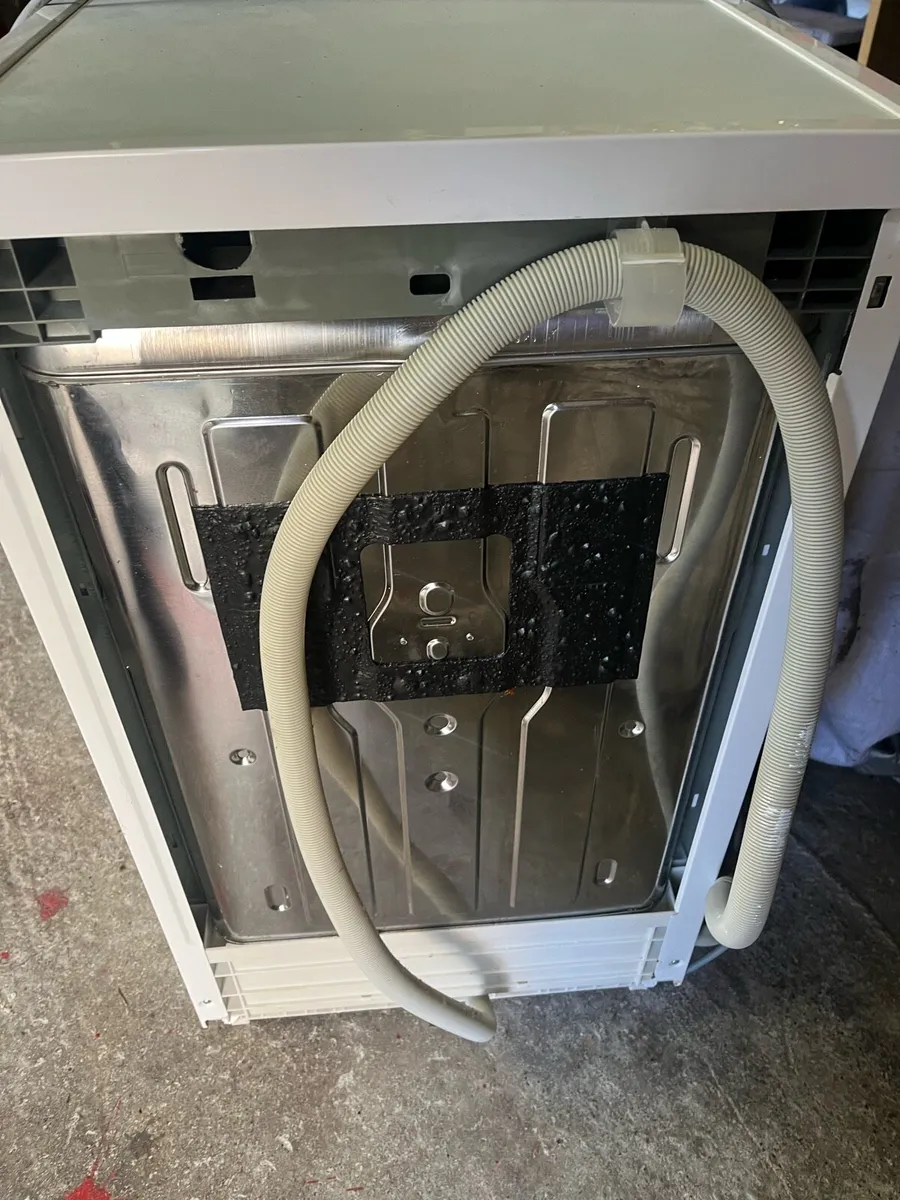 Dishwasher - Image 3