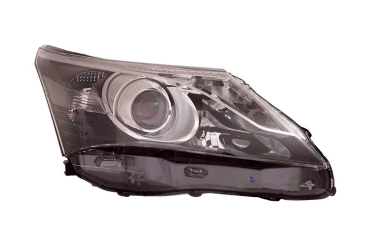 Toyota Avensis 11/2011 – 03/2015 Headlamp - Image 1