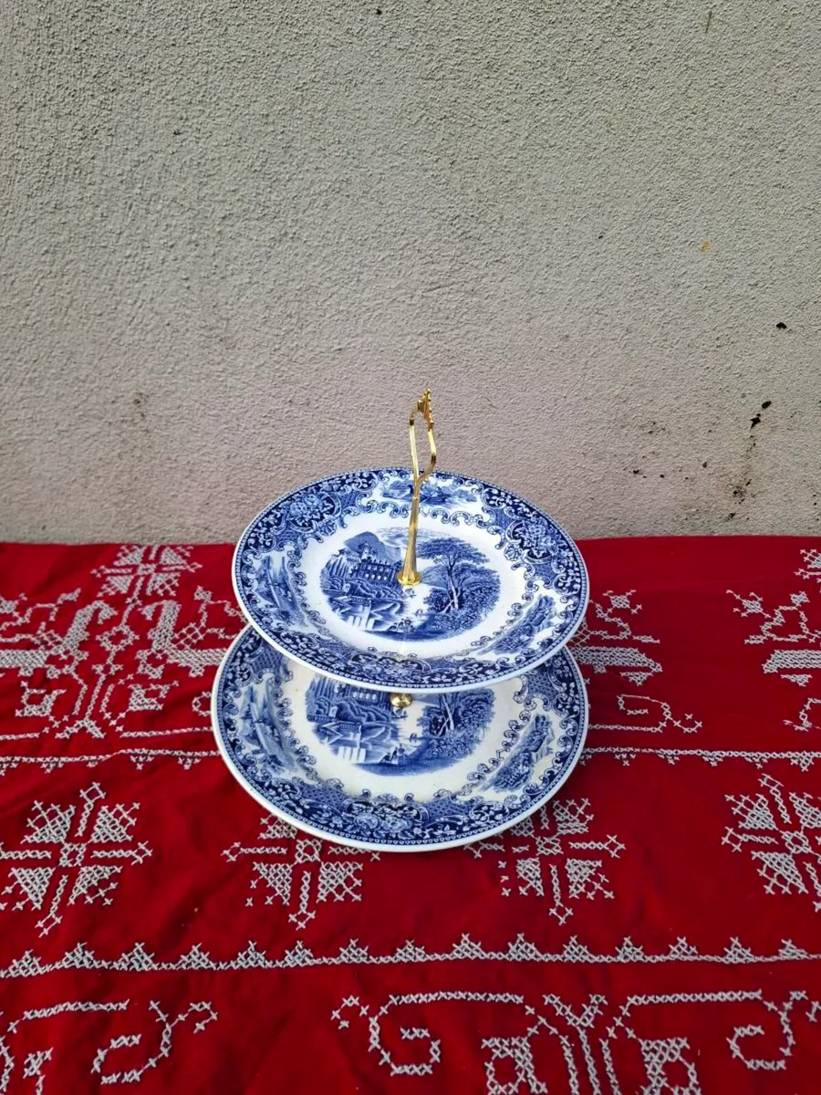 Blue maastricht 2 tiers cake stand postage possibl - Image 1