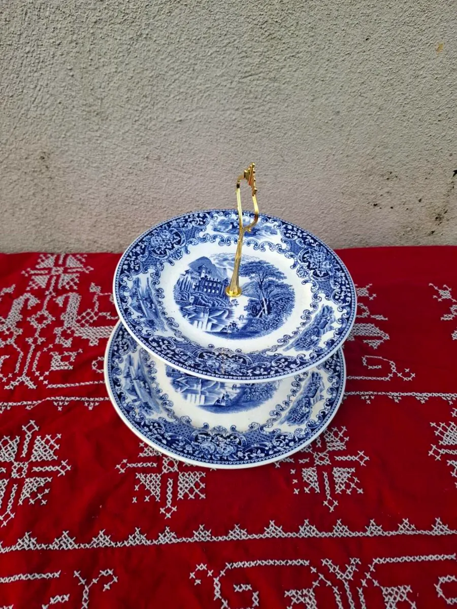 Blue maastricht 2 tiers cake stand postage possibl - Image 2