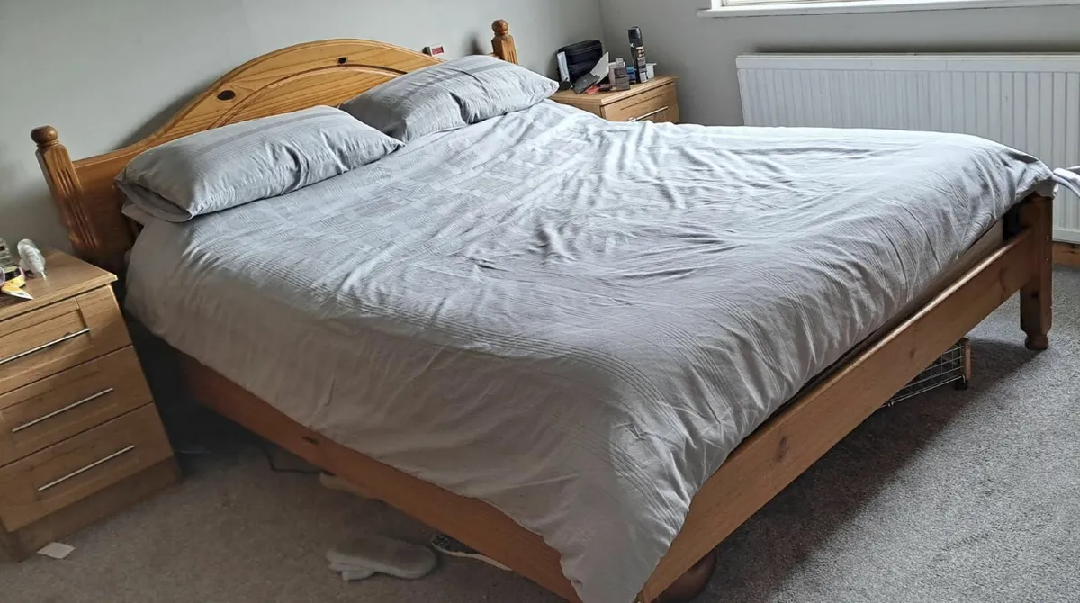 Bed - Kingsize - Image 2