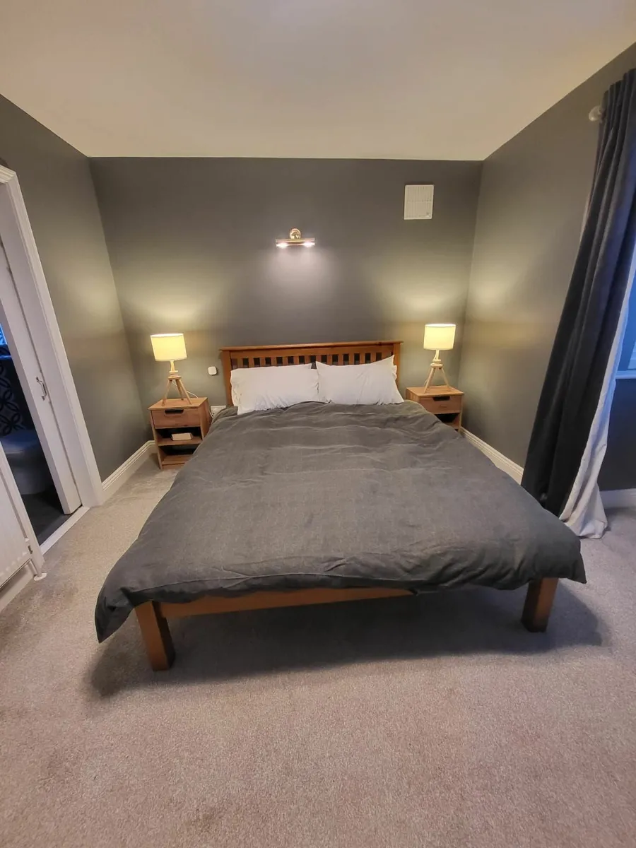 Solid King Bed - Image 2