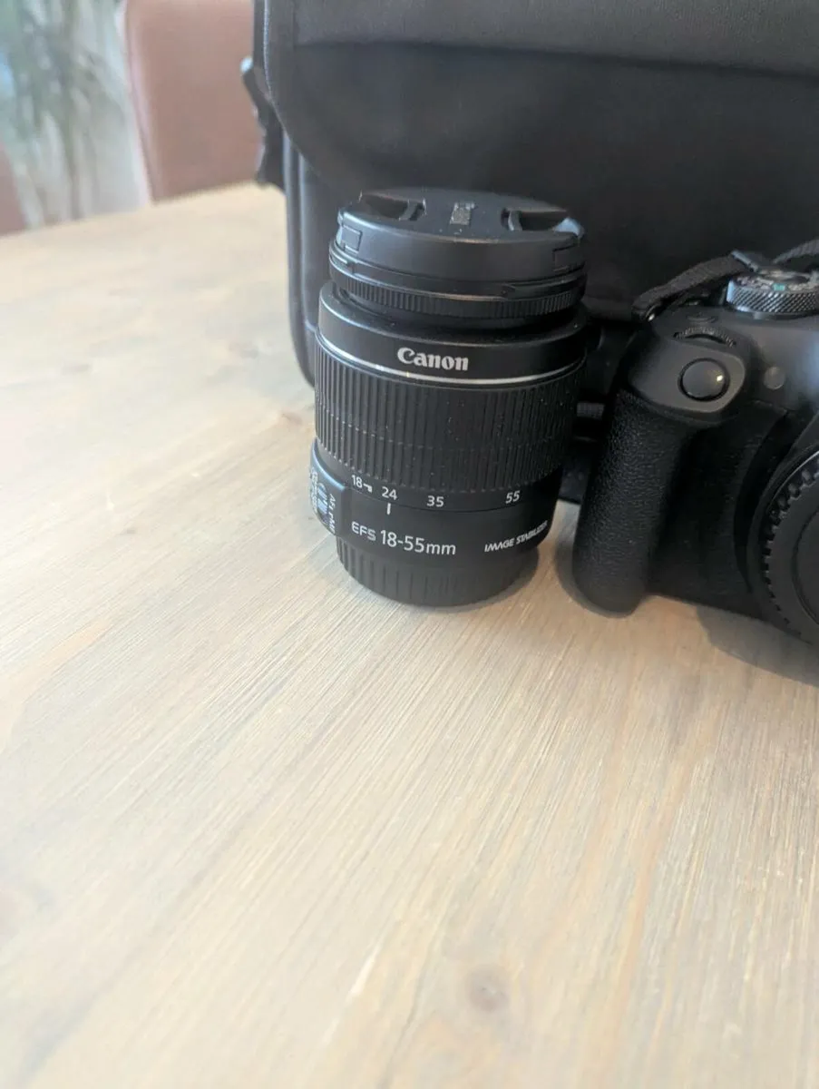 Canon EOS 2000D Camera with EF-S 18-55mm IS II Len - Image 2