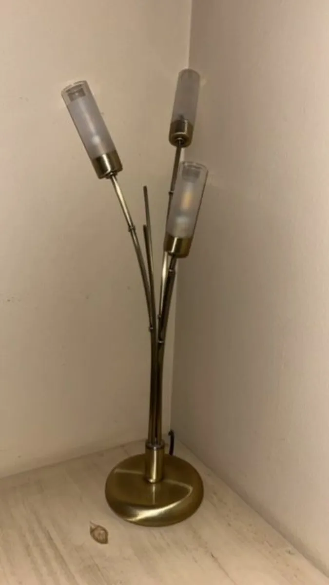 table lamp and pendant - Image 3