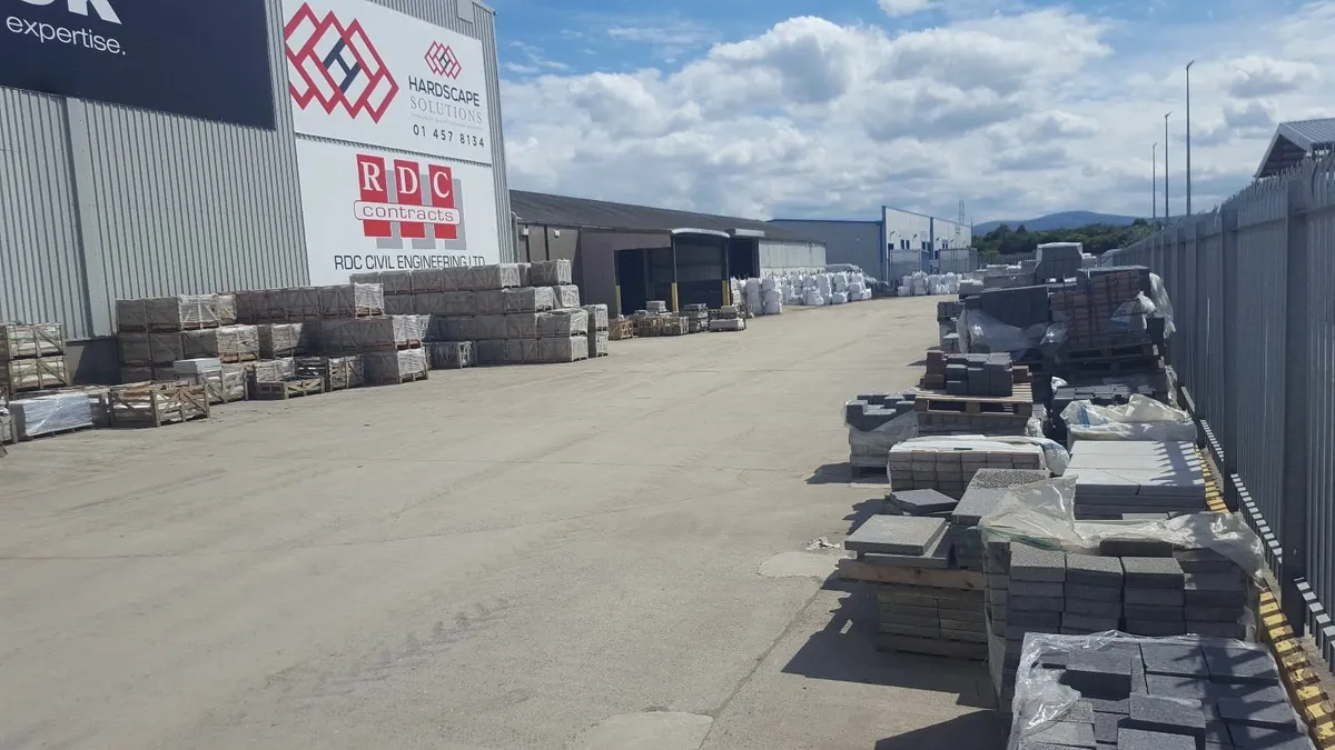 Quartz Beige Porcelain - Image 3