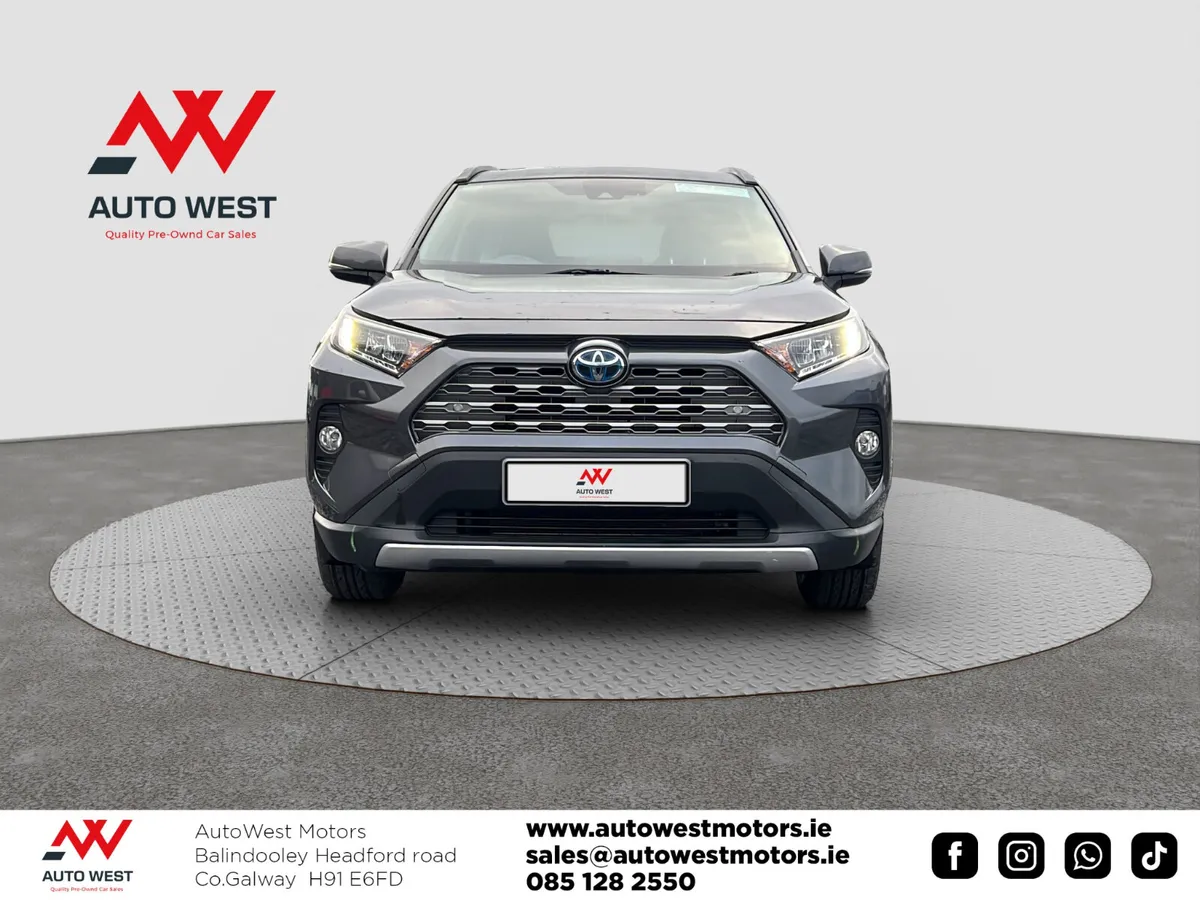 2020 Toyota RAV4 Hybrid Automatic - Image 2