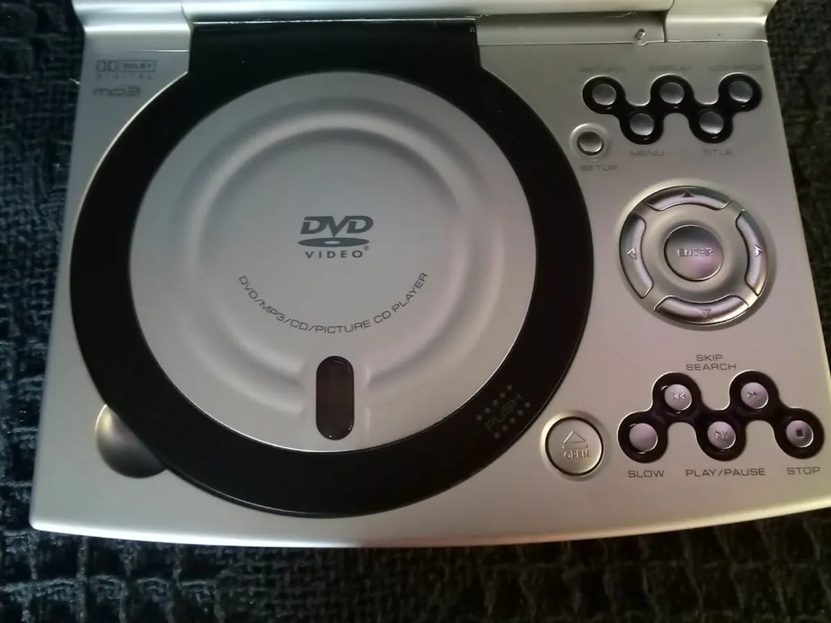 Prism 7'' Portable DVD Player - Image 2