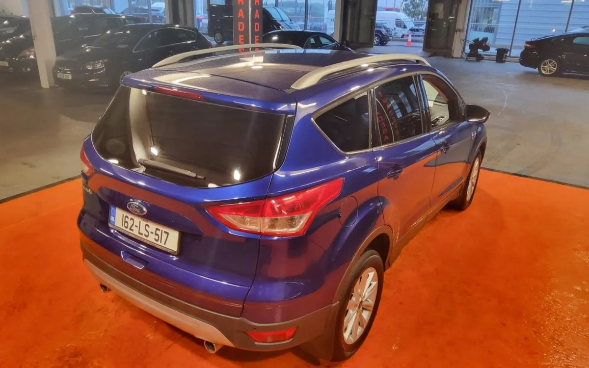 Ford Kuga 2.0tdci 120PS Titanium - Image 3