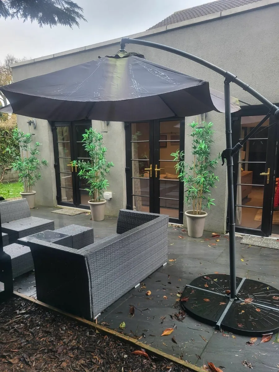 Retractable Umbrella