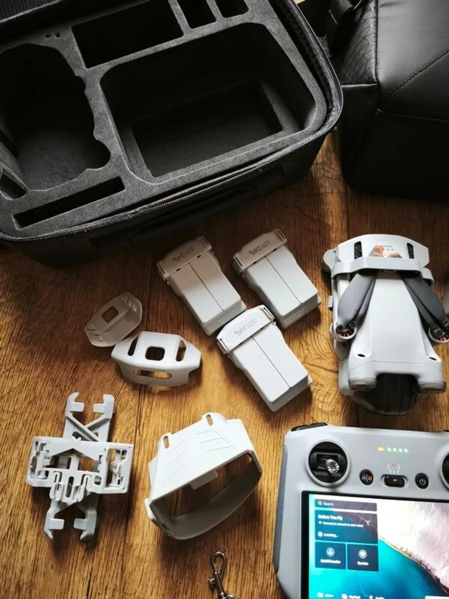 DJI Mini 3 Pro RC + Fly More Kit + Extras - Image 3