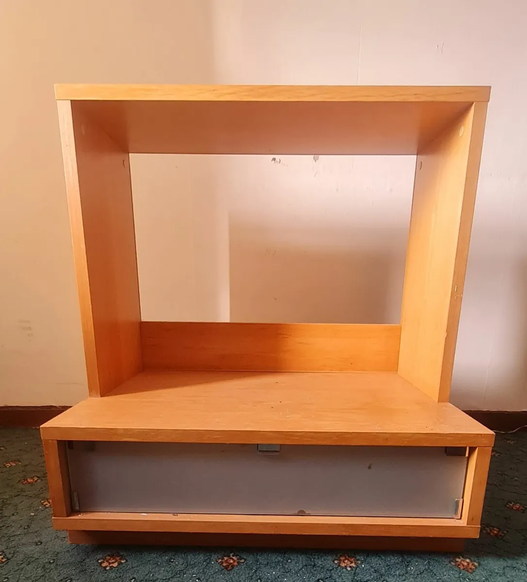TV unit - Image 2