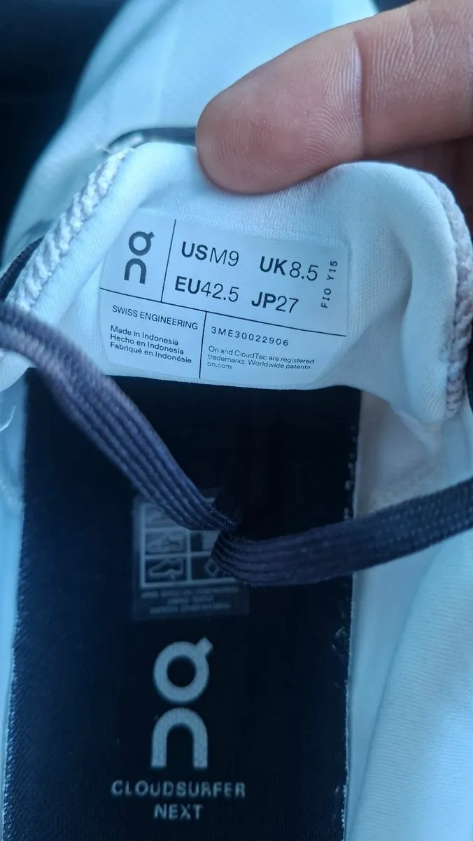 Running shoes - Image 2