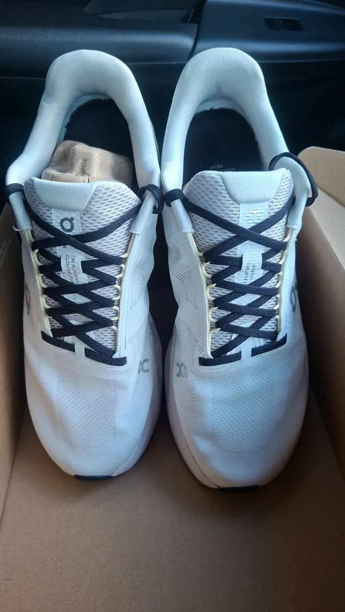 Running shoes - Image 3