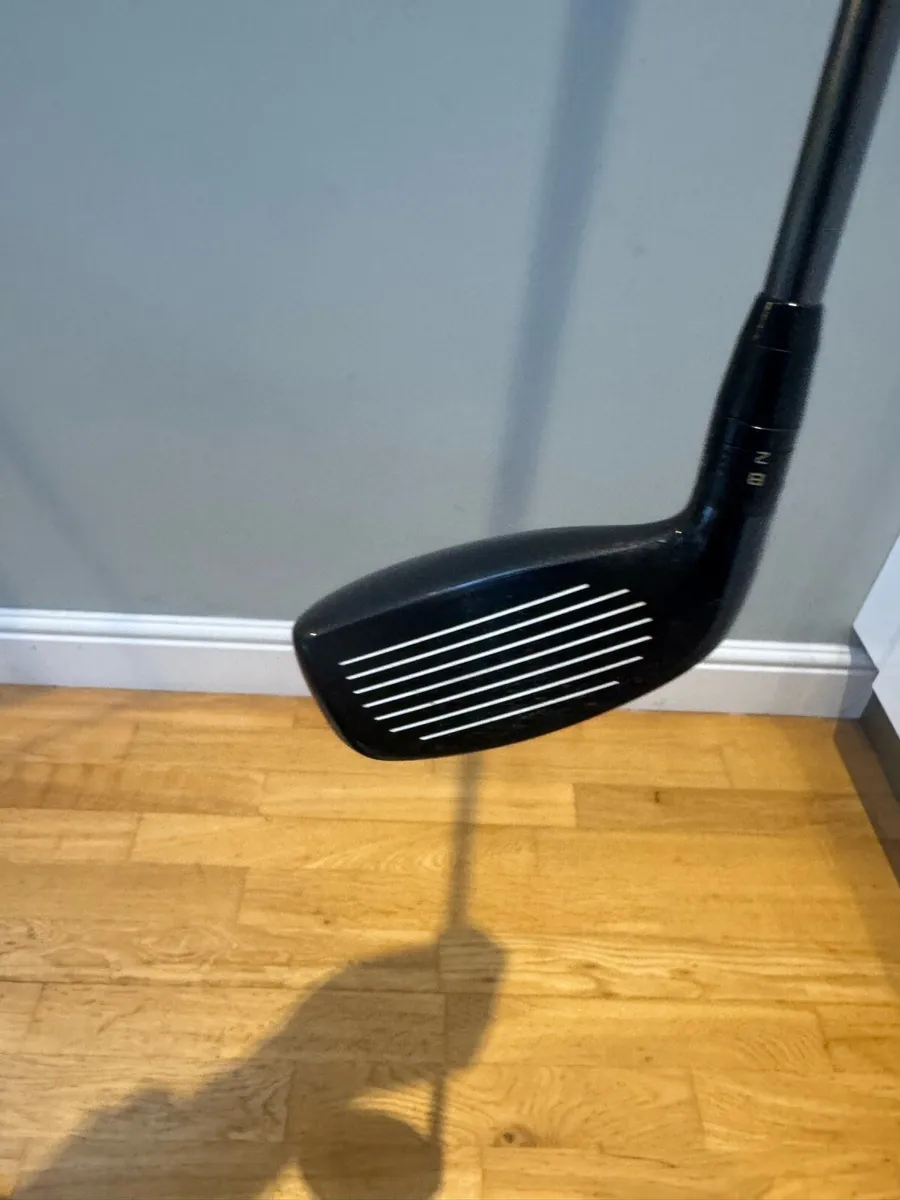 Titleist H2 / 17 degree / rogue stiff shaft - Image 2