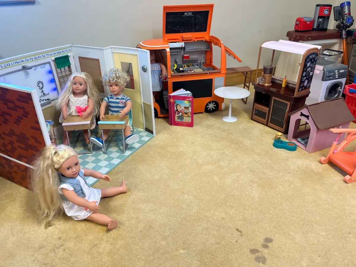 Children’s Kitchen and Barbie doll house and more - Image 3